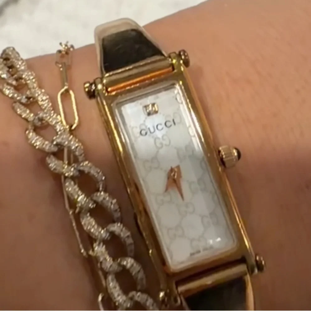 Vintage Gucci Watch gold tone watch white mother of pearl dainty bracelet watch - Picture 11 of 11